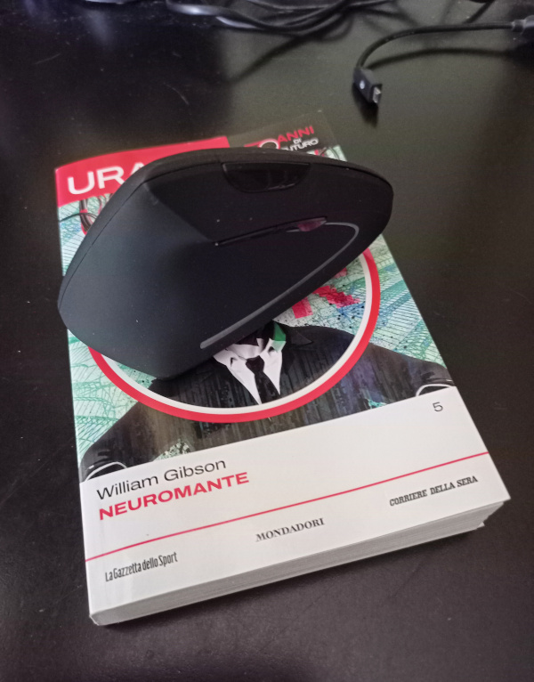 Recensione di Neuromante di William Gibson Mondadori Editore